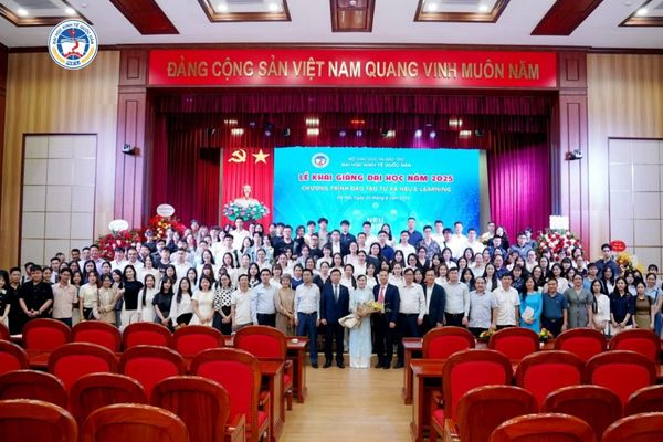 Lễ Khai Giảng Đại học Kinh tế Quốc dân 2025 tại Hà Nội