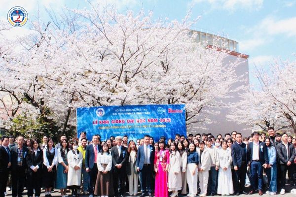 Đại học online ngành Quản trị Kinh doanh tại Nhật cho người Việt