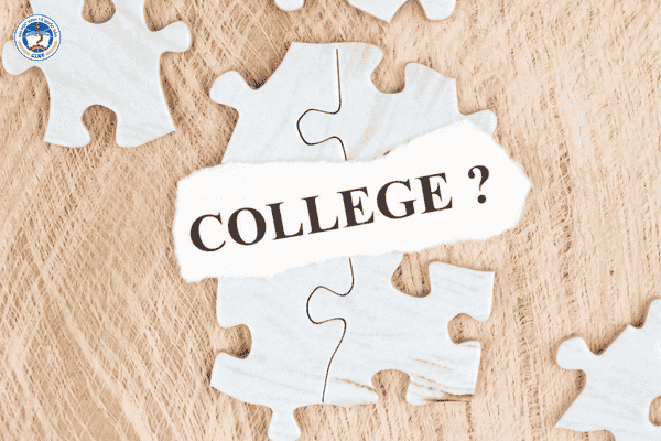 Nên Học Cao Đẳng Hay Đại Học? Lựa Chọn Nào Phù Hợp Với Bạn?